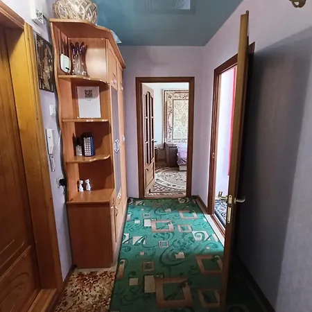 Apartment здам двух кімнатну квартиру подобово